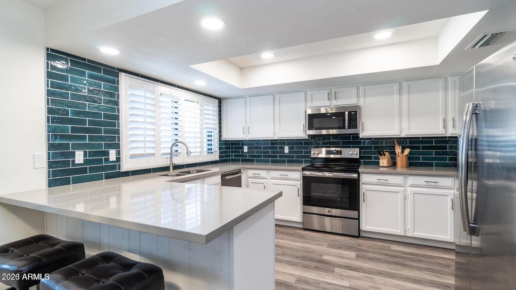 1460 N LA ROSA Drive, Tempe, AZ 85288