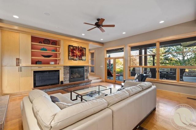 6090 Masters Boulevard, Billings, MT 59106