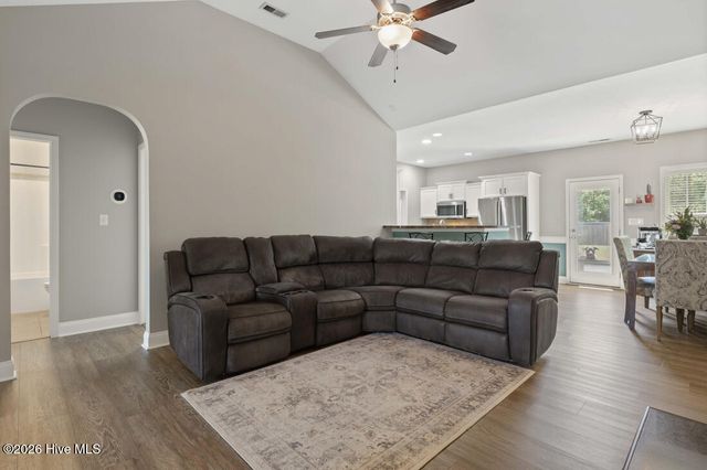 115 Snipe Court, Raeford, NC 28376
