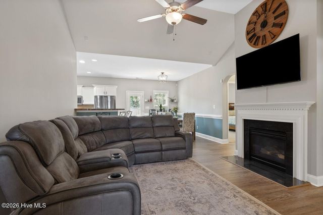 115 Snipe Court, Raeford, NC 28376