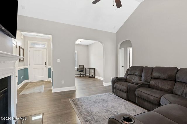 115 Snipe Court, Raeford, NC 28376