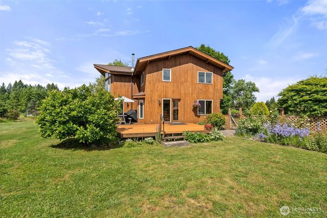 1090 Middle Fork Road, Onalaska, WA 98570
