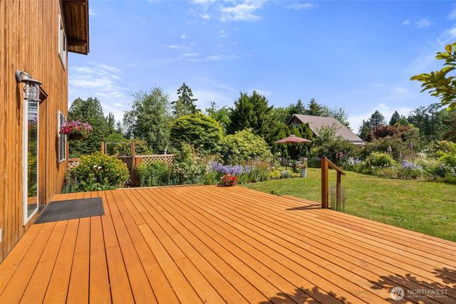 1090 Middle Fork Road, Onalaska, WA 98570