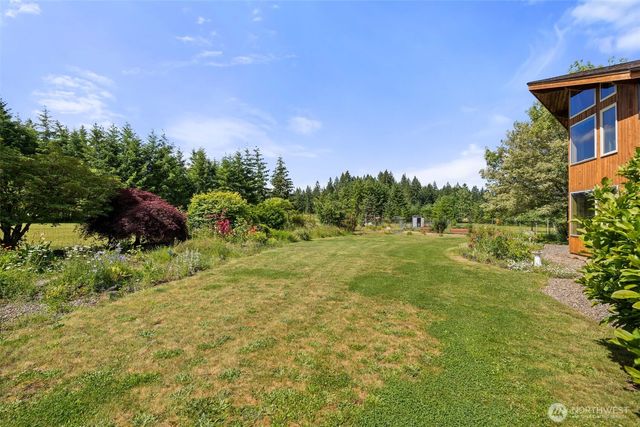 1090 Middle Fork Road, Onalaska, WA 98570