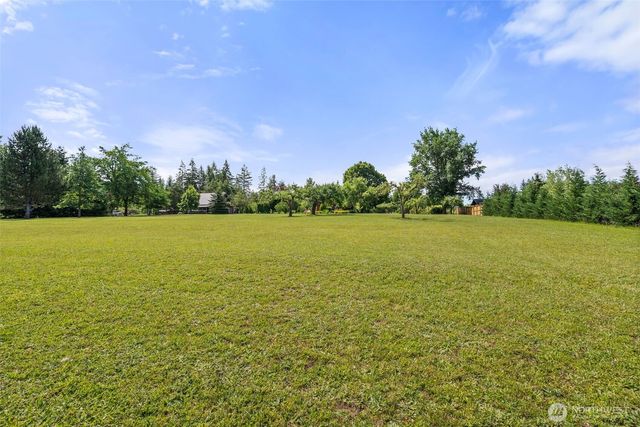 1090 Middle Fork Road, Onalaska, WA 98570