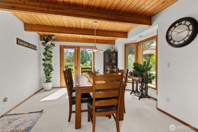 1090 Middle Fork Road, Onalaska, WA 98570