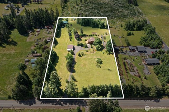1090 Middle Fork Road, Onalaska, WA 98570