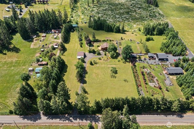 1090 Middle Fork Road, Onalaska, WA 98570