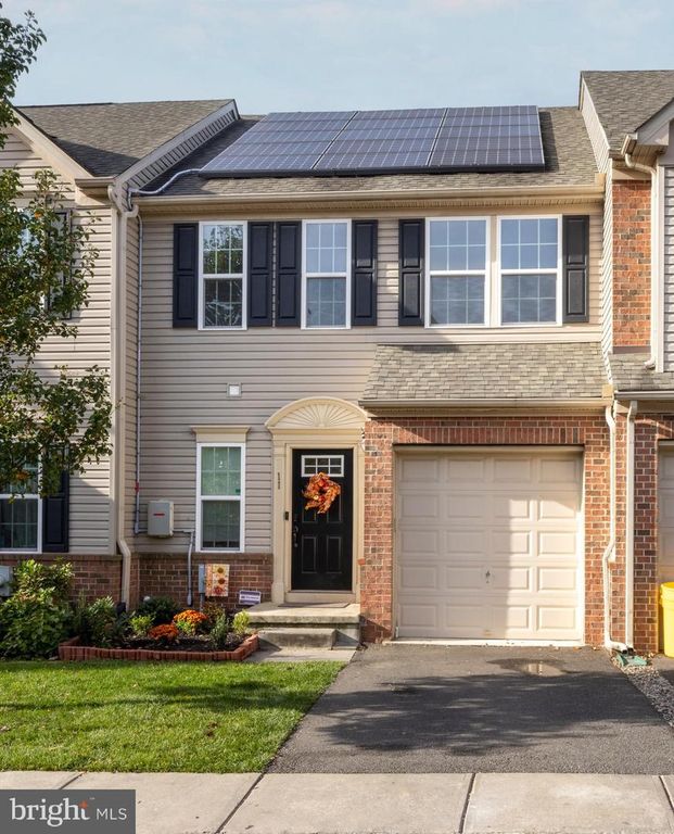 11 PANFILI LN, Hamilton, NJ 08610