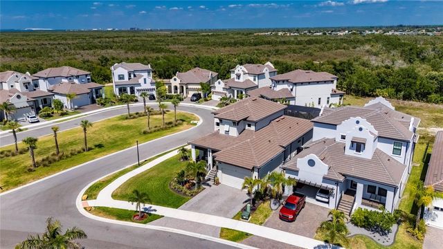1075 SEAGRAPE DRIVE, Ruskin, FL 33570