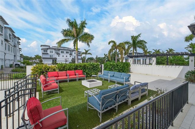1075 SEAGRAPE DRIVE, Ruskin, FL 33570