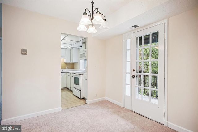 4906 29TH RD S #B2, Arlington, VA 22206