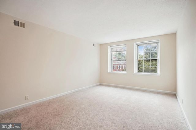 4906 29TH RD S #B2, Arlington, VA 22206