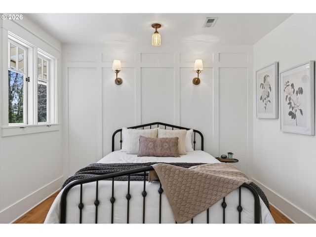 49 BRIARWOOD Rd, Lake Oswego, OR 97034