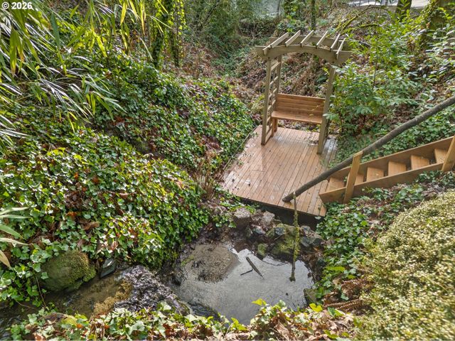 49 BRIARWOOD Rd, Lake Oswego, OR 97034