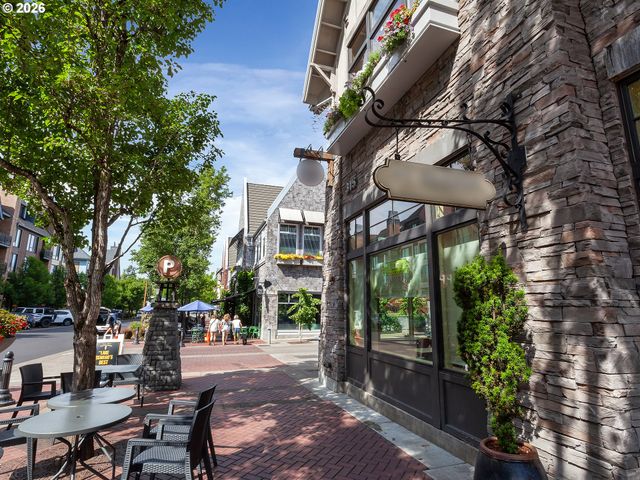 49 BRIARWOOD Rd, Lake Oswego, OR 97034