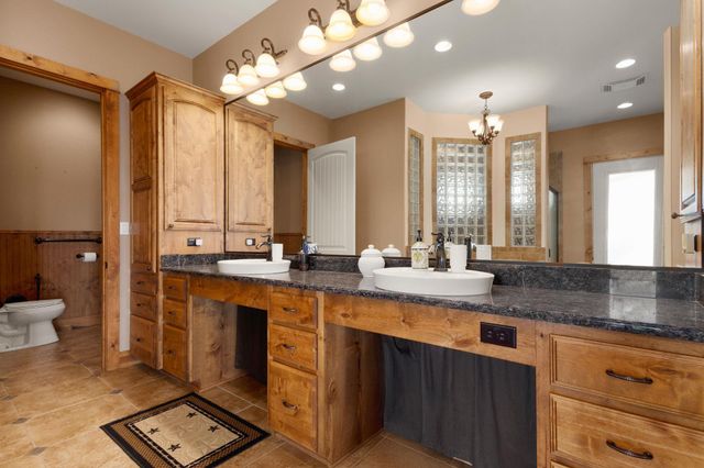 2810 Bridlewood Ranches Dr., San Marcos, TX 78666