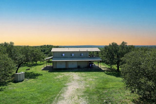 2810 Bridlewood Ranches Dr., San Marcos, TX 78666