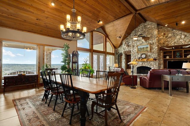 2810 Bridlewood Ranches Dr., San Marcos, TX 78666