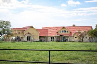 2810 Bridlewood Ranches Dr., San Marcos, TX 78666