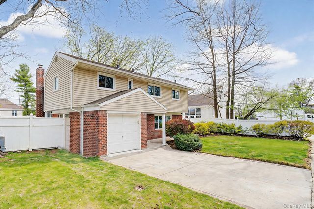 8 Central Park Road, Plainview, NY 11803