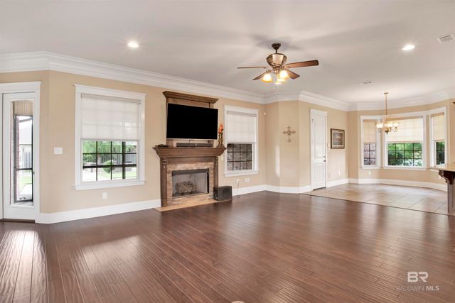 211 Belmont Avenue, Fairhope, AL 36532