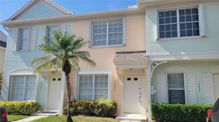 16679 Hemingway Drive, Weston, FL 33326