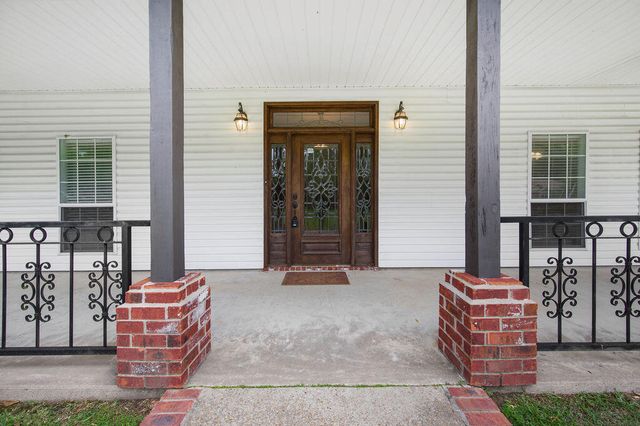 276 Dedria, Deridder, LA 70634