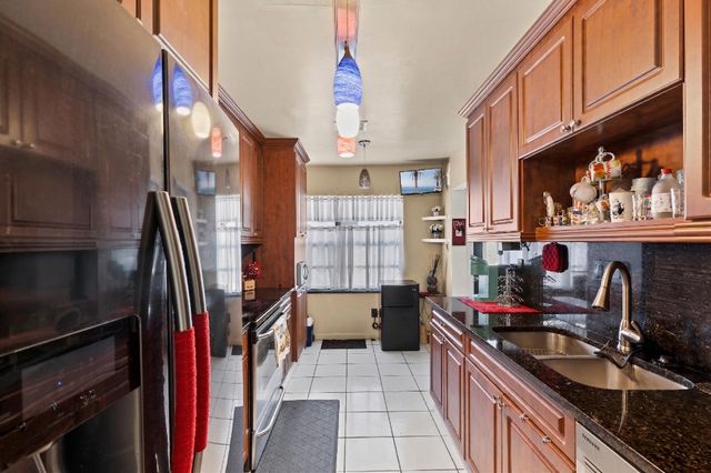 5388 Mendoza Street 88-b, West Palm Beach, FL 33415