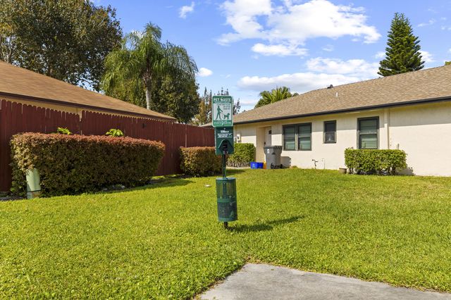 5388 Mendoza Street 88-b, West Palm Beach, FL 33415