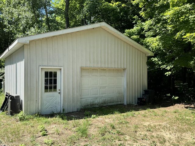 15075 Pierce Road, Stanwood, MI 49346