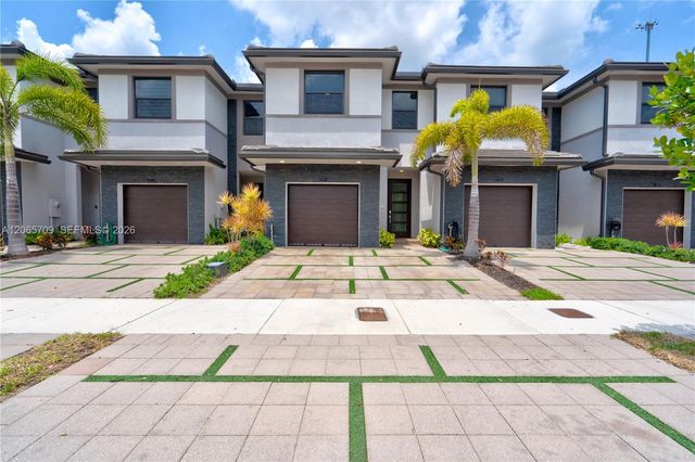 15826 NW 91st Court 15826, Miami Lakes, FL 33018