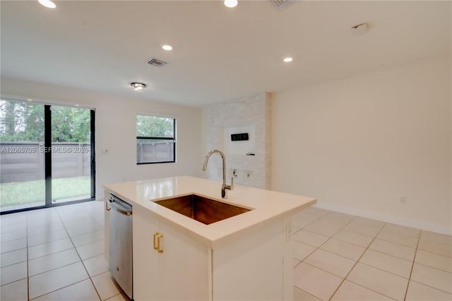 15826 NW 91st Court 15826, Miami Lakes, FL 33018