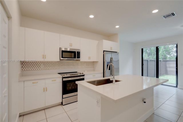 15826 NW 91st Court 15826, Miami Lakes, FL 33018