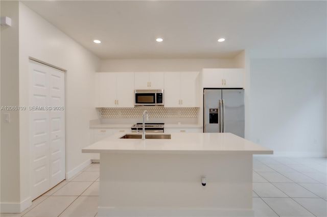 15826 NW 91st Court 15826, Miami Lakes, FL 33018