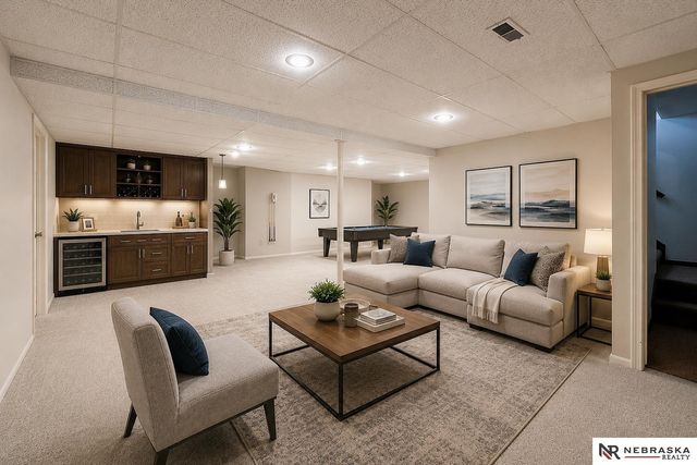1222 N 101 Circle, Omaha, NE 68114