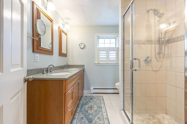 11 Garry Dr, Medfield, MA 02052