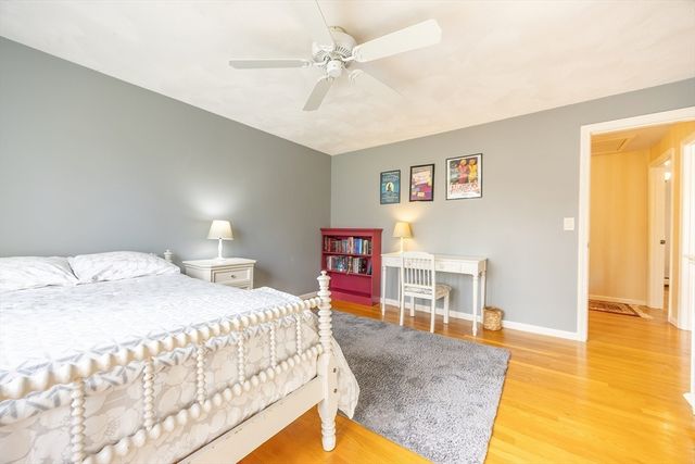 11 Garry Dr, Medfield, MA 02052