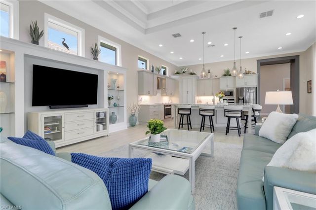 6257 Negril Isle DR, Naples, FL 34113