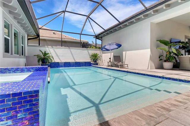 6257 Negril Isle DR, Naples, FL 34113