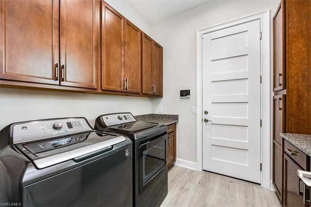 6257 Negril Isle DR, Naples, FL 34113