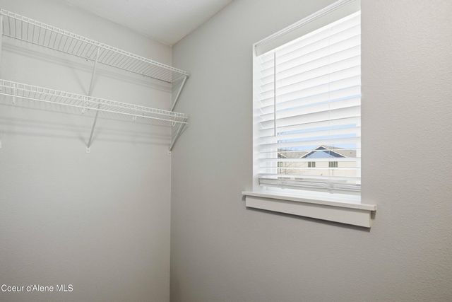 2063 N Cruze St, Post Falls, ID 83854