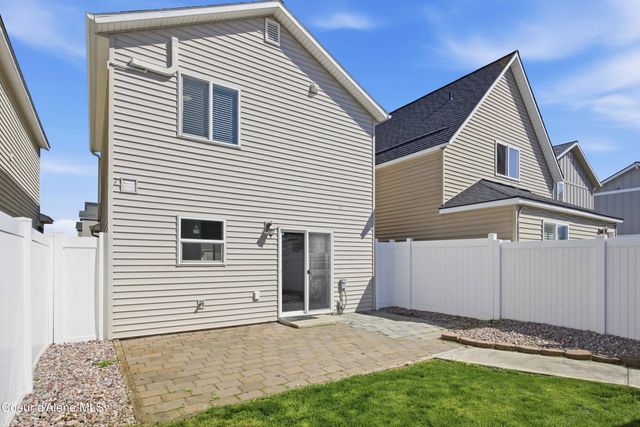 2063 N Cruze St, Post Falls, ID 83854