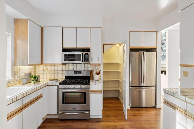 622 Avenue Balboa, El Granada, CA 94018