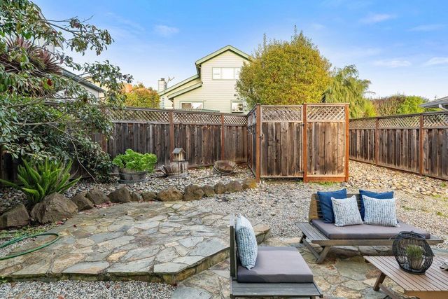 622 Avenue Balboa, El Granada, CA 94018