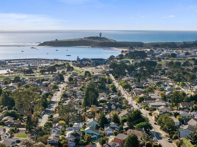 622 Avenue Balboa, El Granada, CA 94018