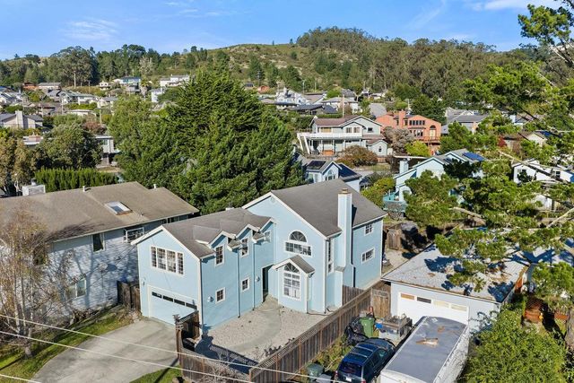 622 Avenue Balboa, El Granada, CA 94018