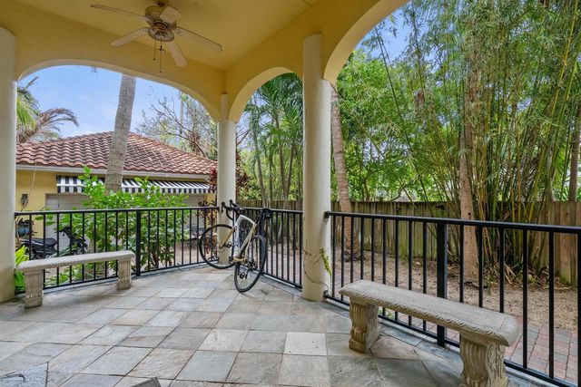 218 N Palmway, Lake Worth Beach, FL 33460