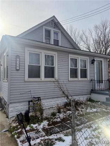 4227 Fairview Parkway, Hamburg, NY 14219