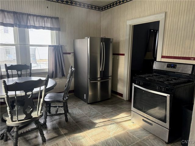 4227 Fairview Parkway, Hamburg, NY 14219